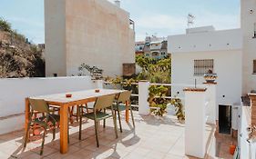 Spacious Home With Lovely Garden - Tcm